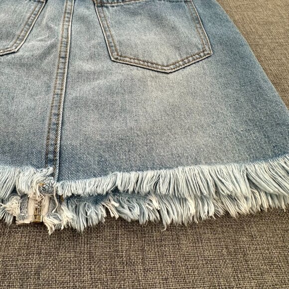 NEW! Forever 21 Jean‎ Mini Skirt Small Fringe Distressed Zipper in Front Cotton - Picture 8 of 9